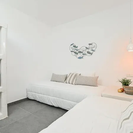 Luxury Naxos | 4 Bedrooms | Charlotte Linlin | Panoramic Sea Views | Naxos Agia Anna (Naxos)